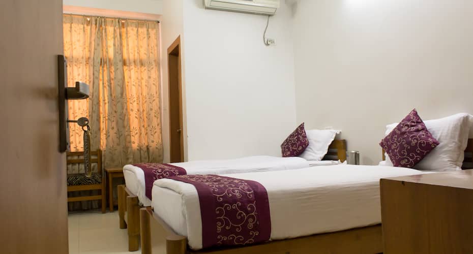 Hotel Rialto, Guwahati 5